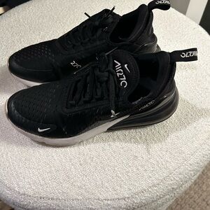 Nike Air Max 270 Black Sneakers